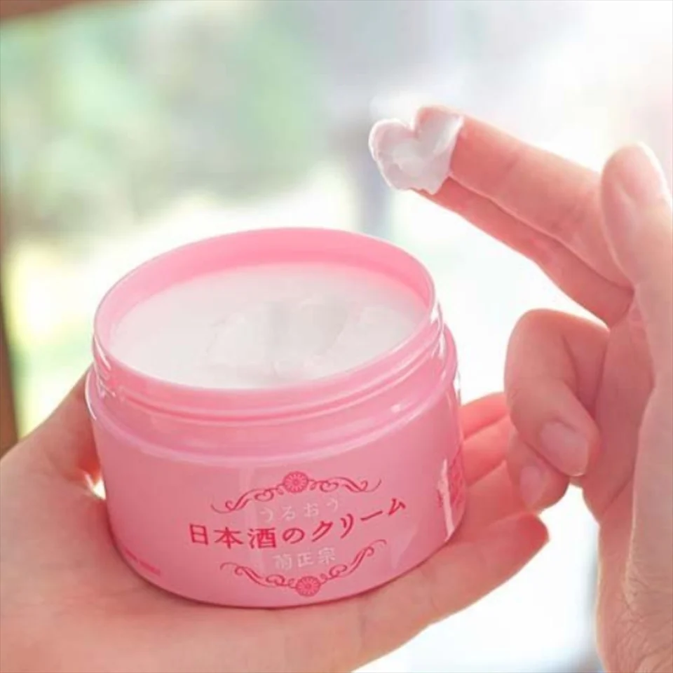 Kikumasamune Sake Skin Care Cream, 5.3 oz (150 g)
