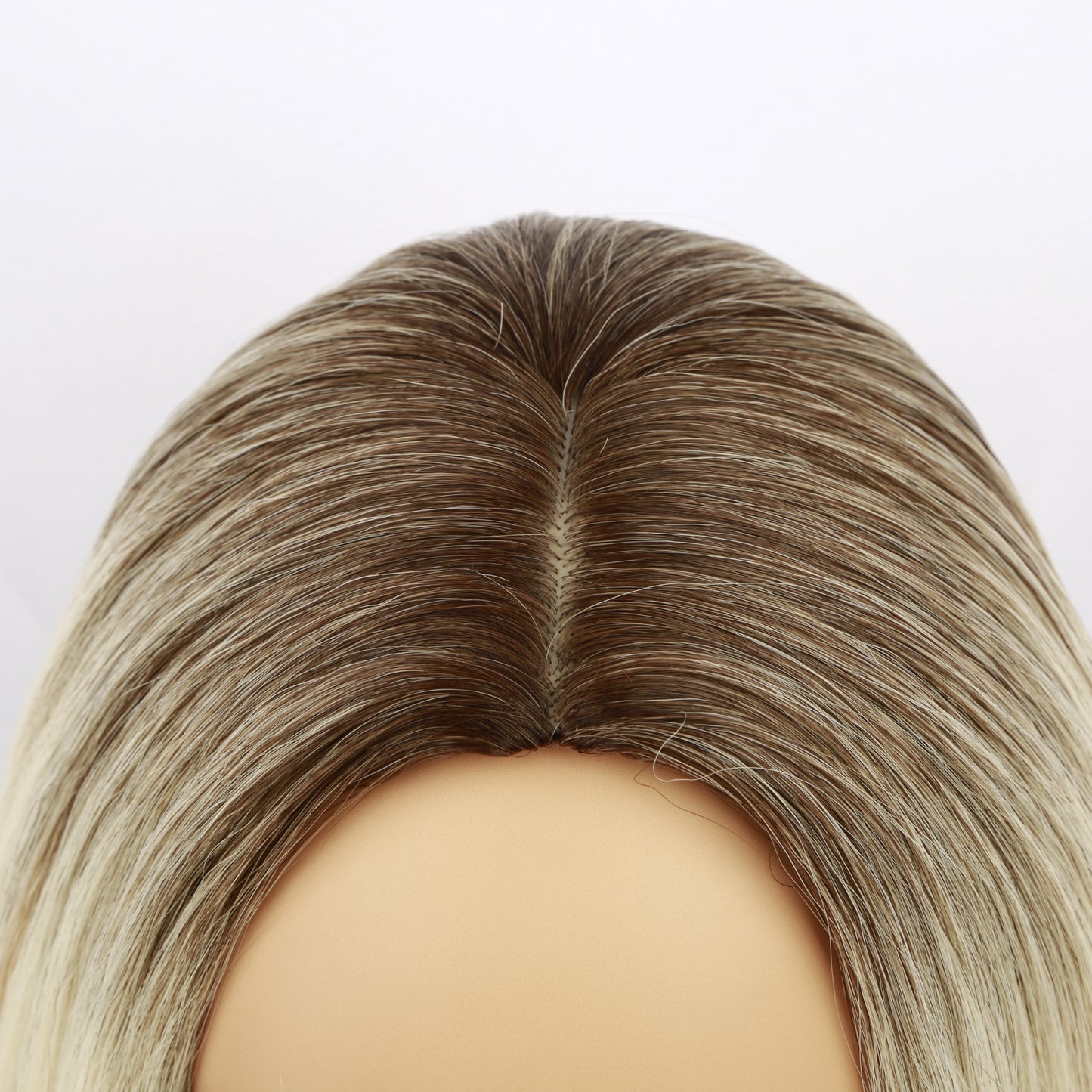 Short Blonde Bob Wig – Shoulder Length Straight Hair with Dark Roots