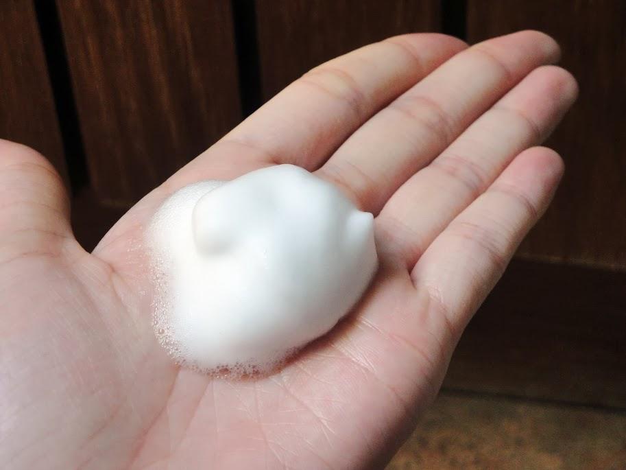 Kao Biore Marshmallow Whip Foam Facial Cleanser 150ml